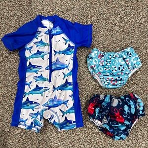 Infant/Toddler Blue Shark Print Short Sleeve Rash Guard Swimsuit & Swim Diapers